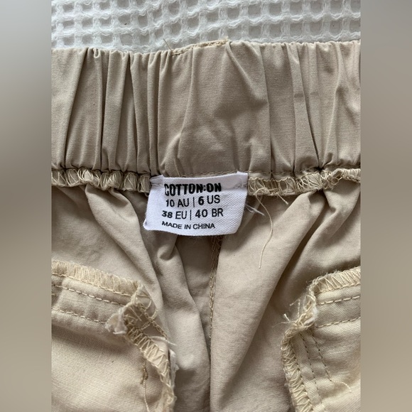 Womens size 10 tan coloured Cargo pants - Picture 2 of 6
